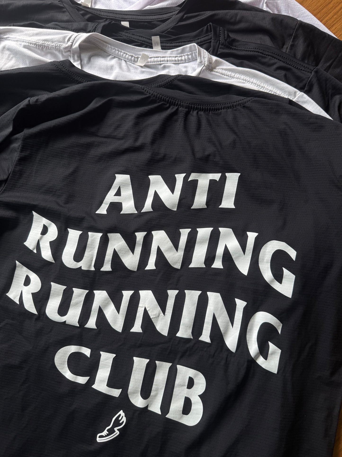 Anti running club Performance – Poliamida Premium & Proteção UV-50 (estampa nas costas)